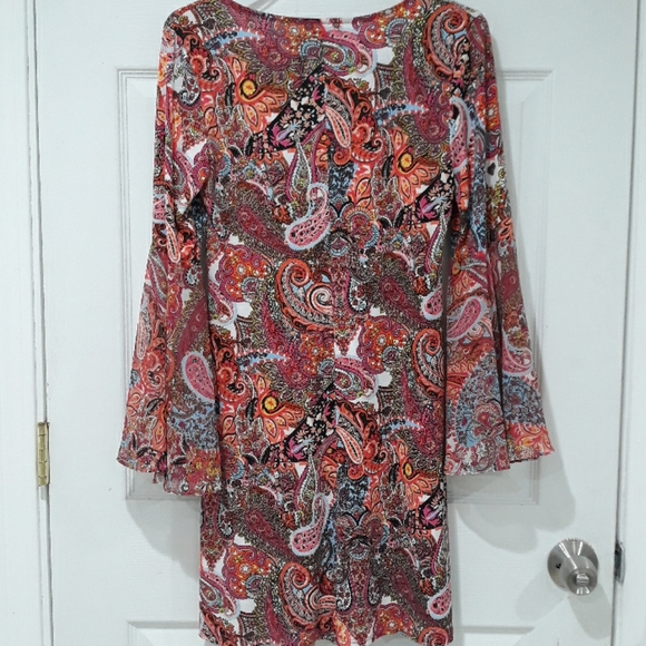 Dress - Picture 6 of 6